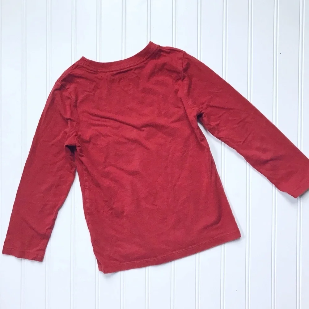 •Children’s Place• Mom’s Entourage tee